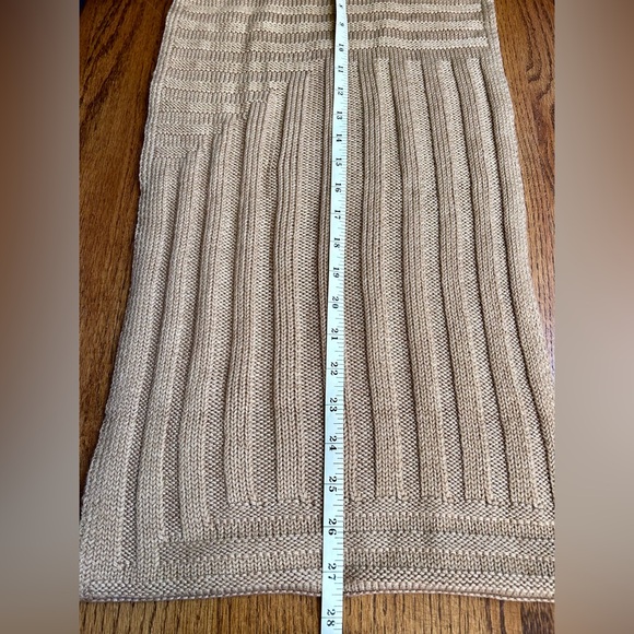 WHBM Infinity Knitted Scarf - Picture 2 of 6